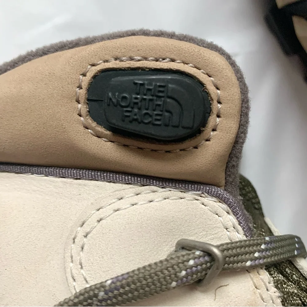 The Northface Waterproof Insulated Winter Boots Snow Hiking Womens 7 - 7.5